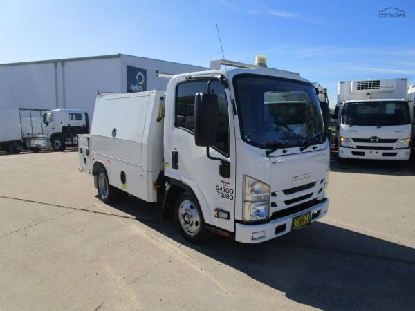 2019 Isuzu N Series NLR 45-150 Servicepack image