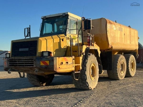2006 KOMATSU HM400-1 image