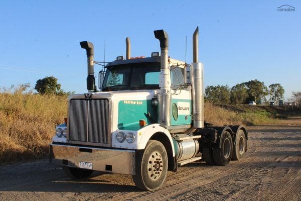 2005 Western Star 4800 Series 4864FX image