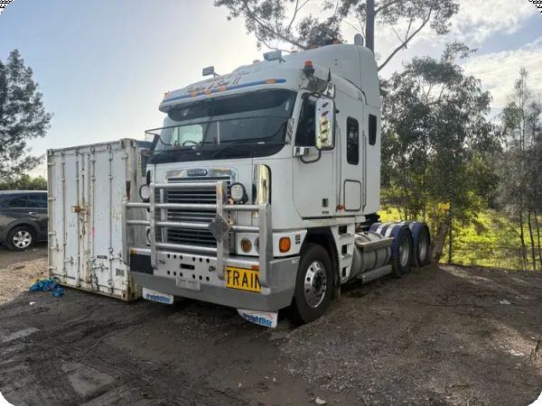 2004 Freightliner Argosy FLH 6x4 Prime Mover *Non Runner* image