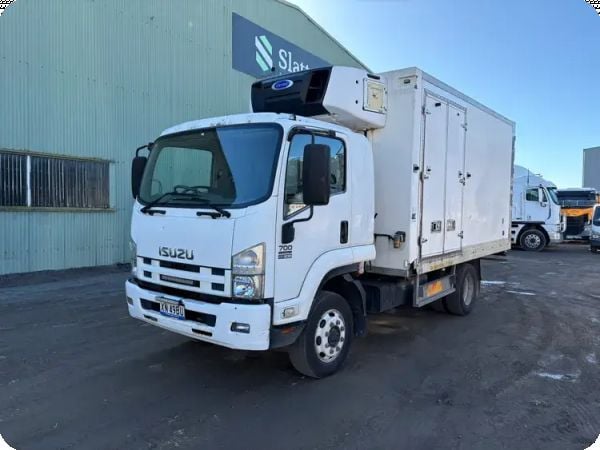 2009 Isuzu FSR 700 FH Sitec Series II 235 Auto 4x2 Refrigerated Pantech image