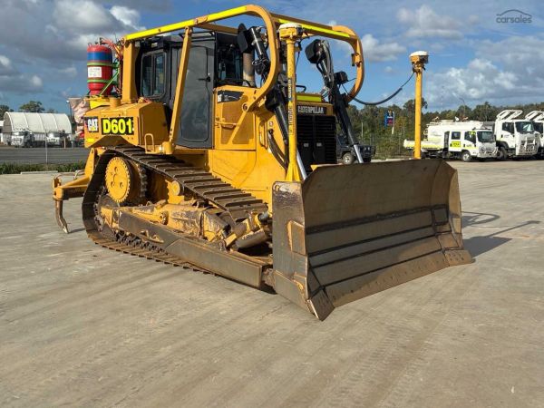 2014 Caterpillar D6TXL image