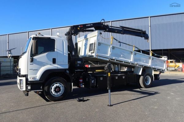 2023 Isuzu F Series FVD165-300 Auto image