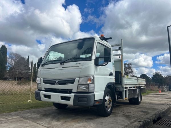2019 Fuso 815 CANTER Tray Top image
