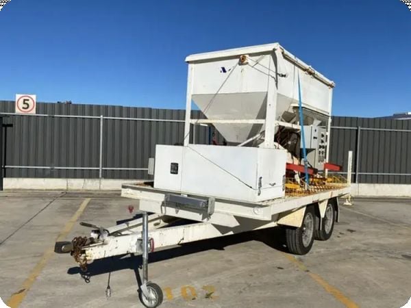 2011 Dual Axle Saxon Engineering Sand Bagging Trailer image