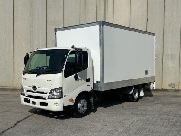 2023 HINO 300 PANTECH XZU710R MY20 616 3430 WIDE image
