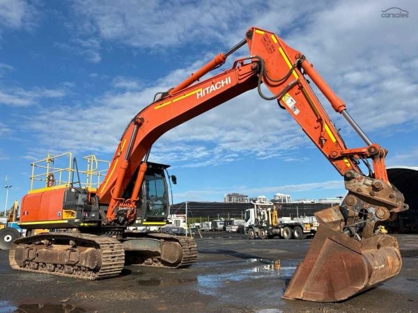 Hitachi ZX290LC-5B image