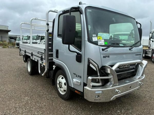 2026 Isuzu N Series NPR 45/65-175 MT D28 Tradepack Manual image
