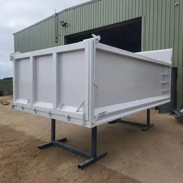 NEW MACKLE HARDOX TIPPER BODY UP TO 4.7M LONG – 6×4 BARE BODY PAINTED image