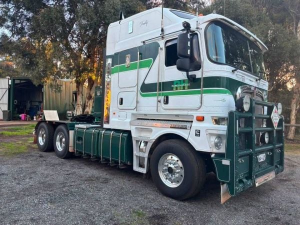 2019 Kenworth K200 image