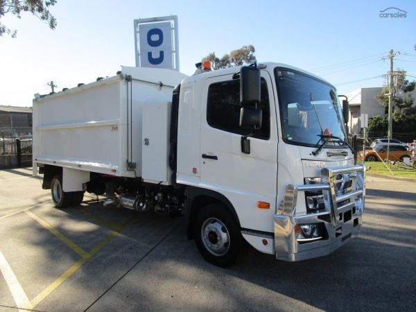 2022 Hino 500 Series FD1124 Auto image