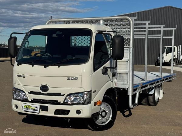 2023 Hino 300 Series 616 LOW KMS image