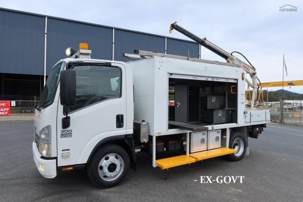 2011 Isuzu N Series NPR 250/300 Premium AMT Auto image