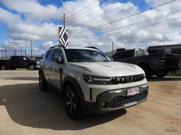 2025 Renault Duster Techno Auto 4x2 MY25 image