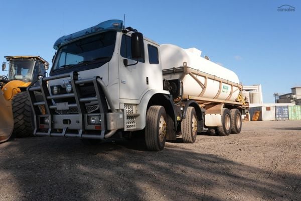 2015 Iveco Acco image