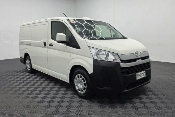 2022 Toyota Hiace GDH300R LWB image