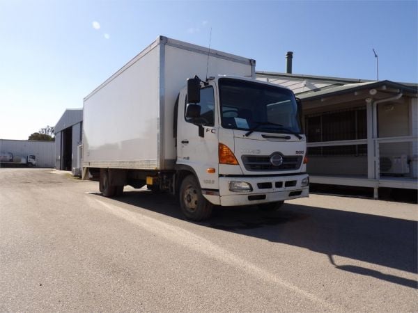 2017 Hino 500 Series Pantech FC1022 image
