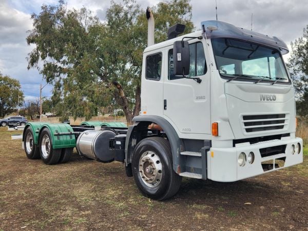 2007 IVECO ACCO 2350 Cab Chassis image