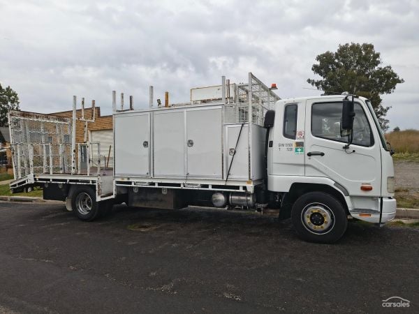 2015 Fuso Fighter 1424 image
