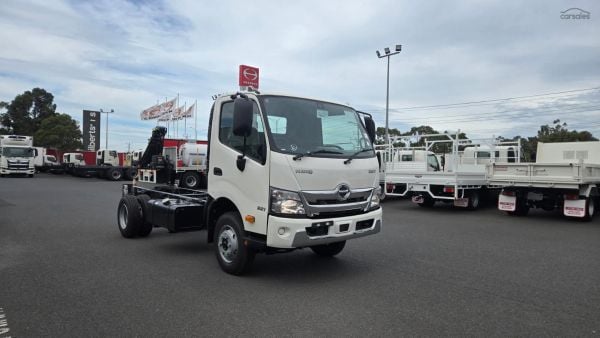 2025 Hino 300 Series 921 IN STOCK NOW image