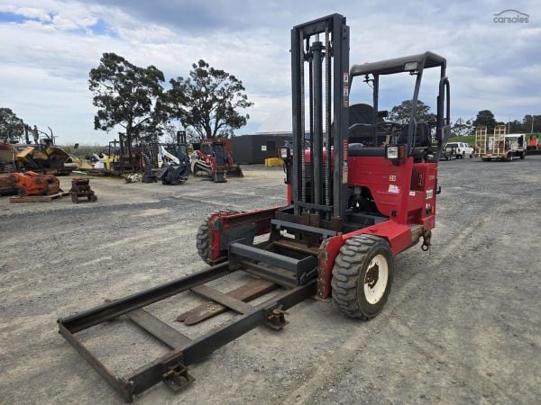 2013 Moffett M8 35 3 3500 image