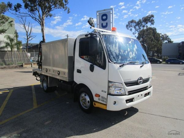2018 Hino 300 Series 616 image