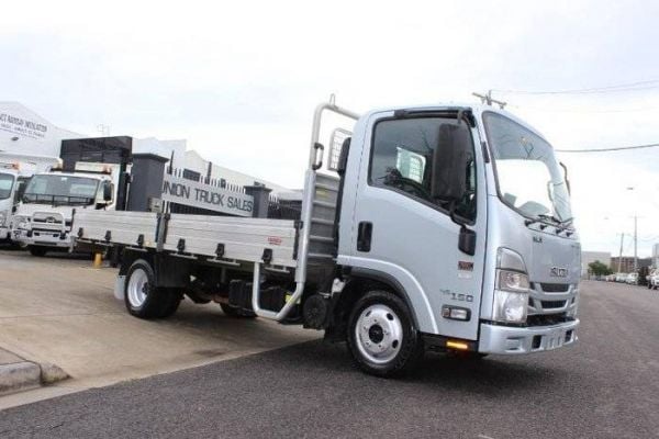 2022 Isuzu N Series image