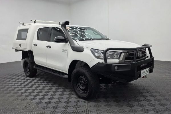 2022 Toyota Hilux SR GUN126R 4X4 image