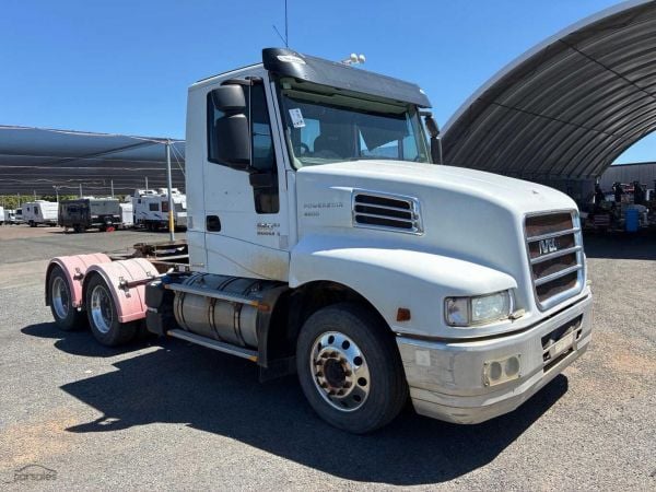 2017 Iveco Powerstar 6800 image