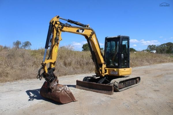 2015 Caterpillar 305.5 E2CR image