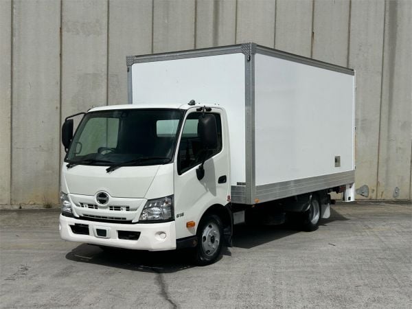 2023 HINO 300 PANTECH XZU710R MY20 616 3430 WIDE image