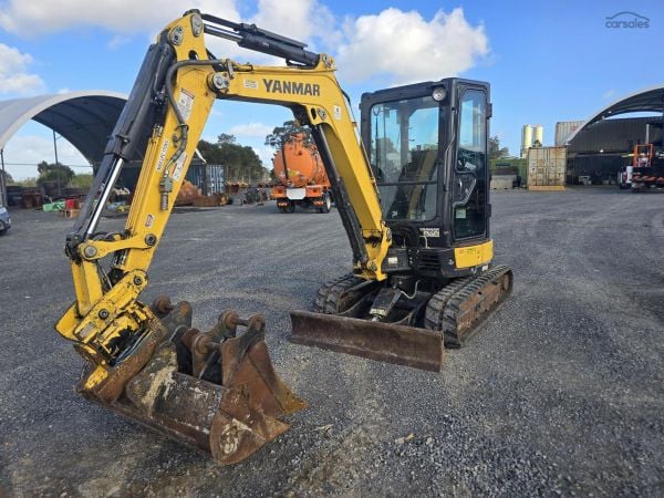 2019 Yanmar Vio30-6b Tilt Hitch image