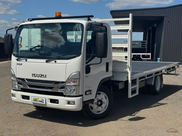 2024 Isuzu N Series NQR 87/80-190 LOW KMS image