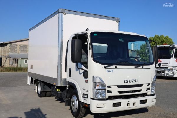 2022 Isuzu N Series NLR 45-150 Pantech  Automatic Car Licence image