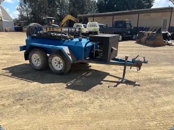 2015 Dual Axle Trailer Fuel Tanker image