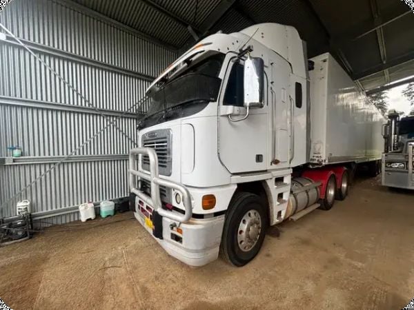 2007 Freightliner Argosy 6x4 Prime Mover image