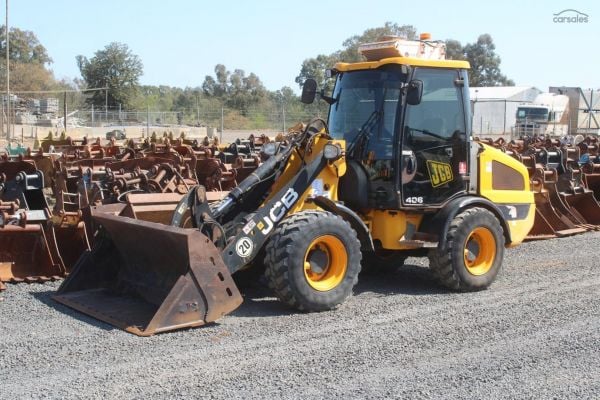 2015 JCB 406 image
