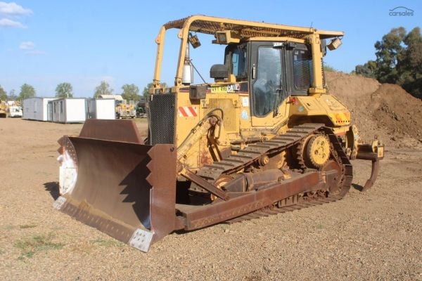 1996 Caterpillar D6M image