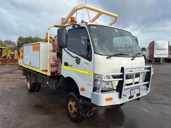 2018 Hino 300 Series Service Truck 817 image