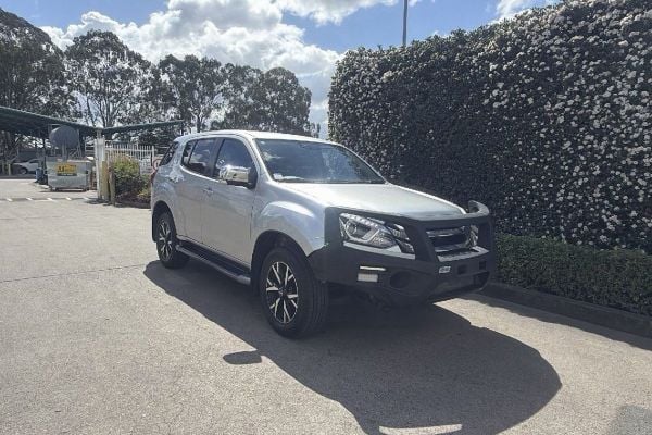 2021 Isuzu MU-X LS-U image