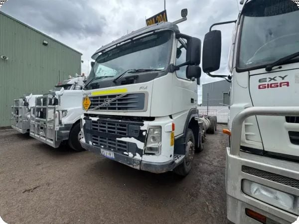 2010 Volvo FM 400 8x4 Cab Chassis (Ex-Mine) *Unreserved* image