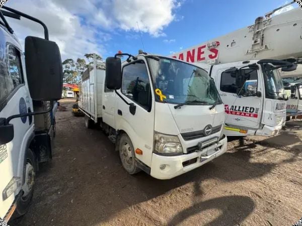 2014 Hino 300 4x2 (Ex-Council) image