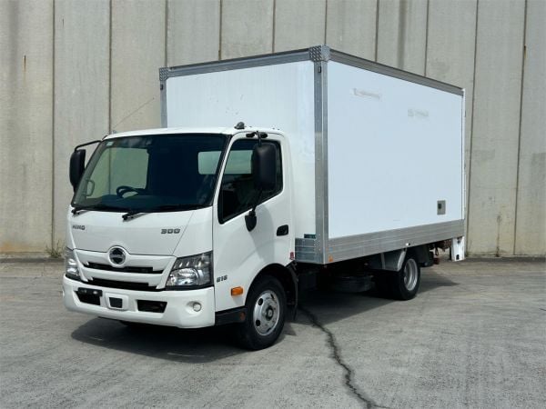 2022 HINO 300 PANTECH XZU710R MY20 616 3430 WIDE image