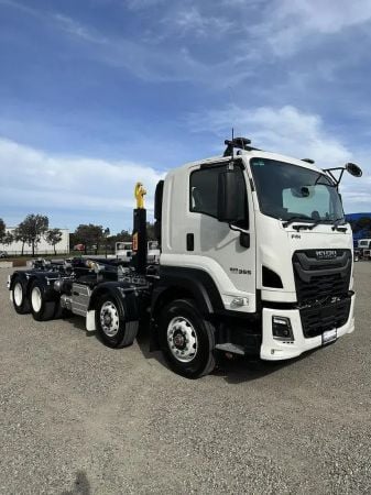 2026 Isuzu F Series FYH 320-355 AT R58 Auto image