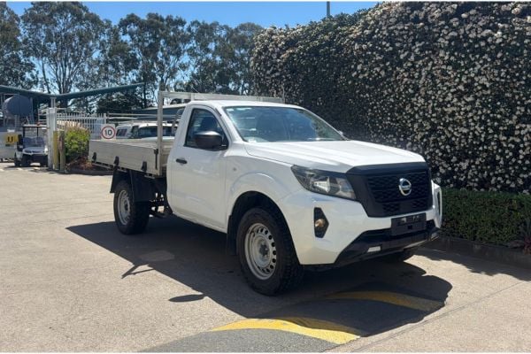 2021 Nissan Navara SL D23 Rear Wheel Drive image