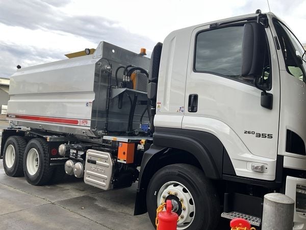 2026 Isuzu FXZ 260-355 Water truck 13,000L Water Truck image