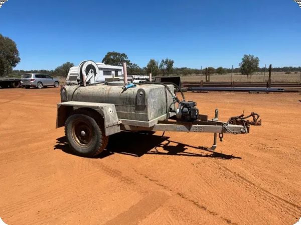 Unknown Make 3.3M Single Axle Fuel Trailer image