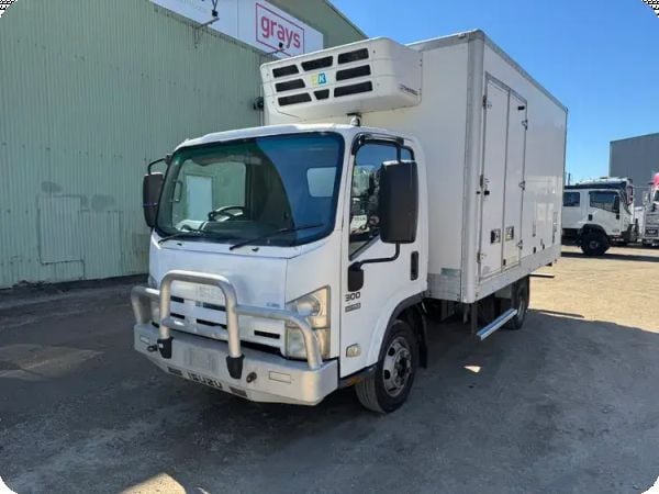2011 Isuzu NH NPR 300/155 [4x2] Refrigerated Pantech image