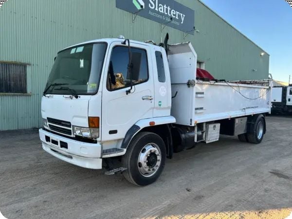 2004 Mitsubishi Fuso FM 600 Fighter [4x2] Tipper image
