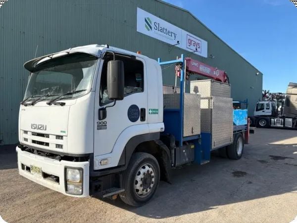 2011 Isuzu FTR 900 Long 4x2 Crane Truck (Ex-Council) image